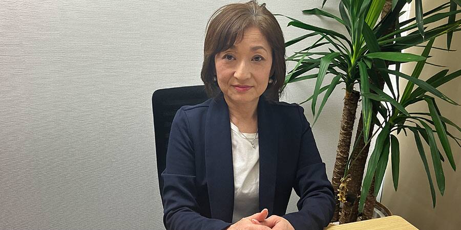 クロル探偵社の島袋相談員