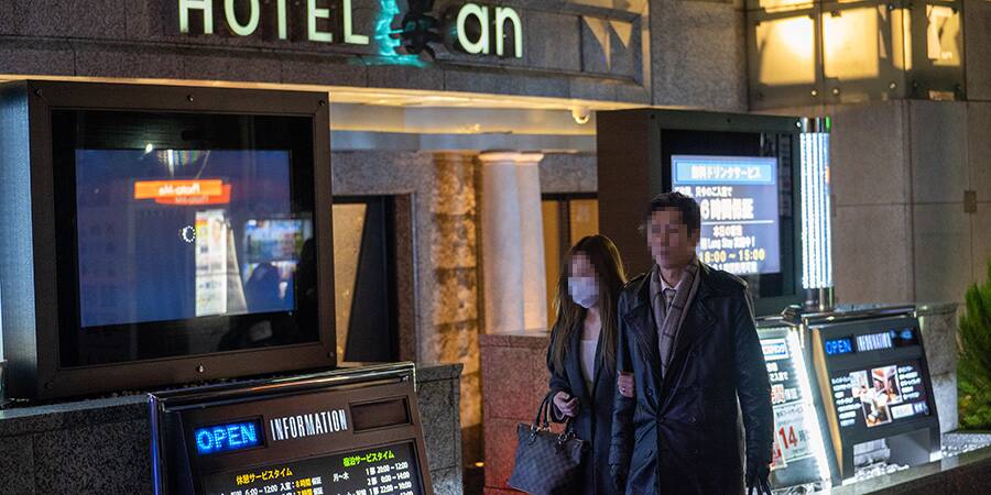 浮気調査はホテル出入りのシーンが最重要