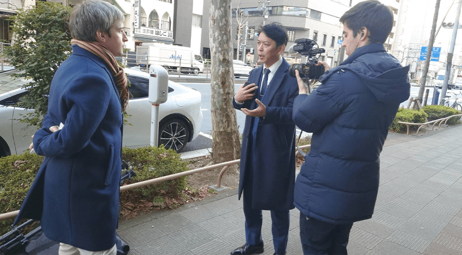 フランスのテレビ番組France24の取材風景